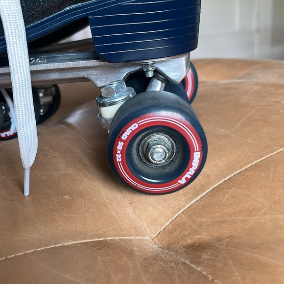 Impala Navy Sparkle Rollerskate - W 7 - Picture 4 of 8